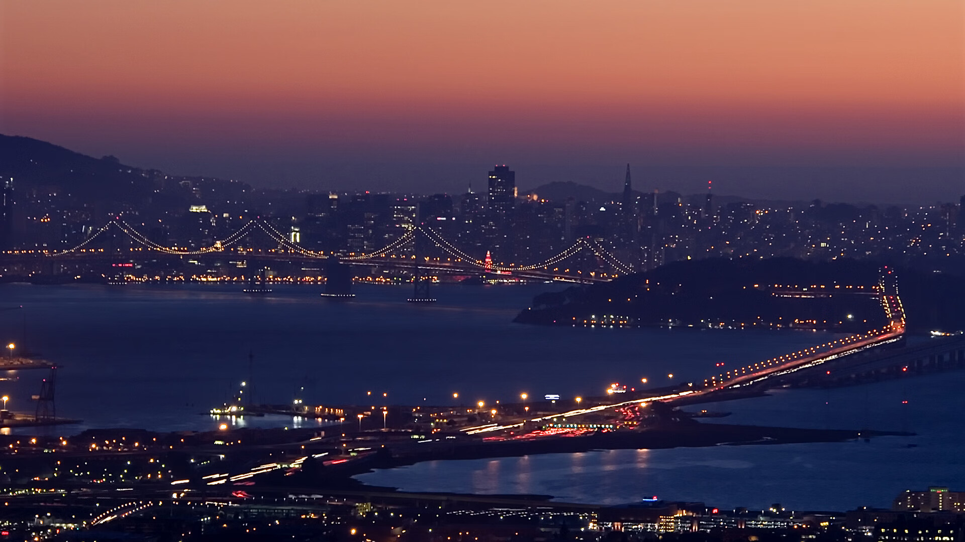 引擎轰鸣与主场逆转，双城记里的胜利之声