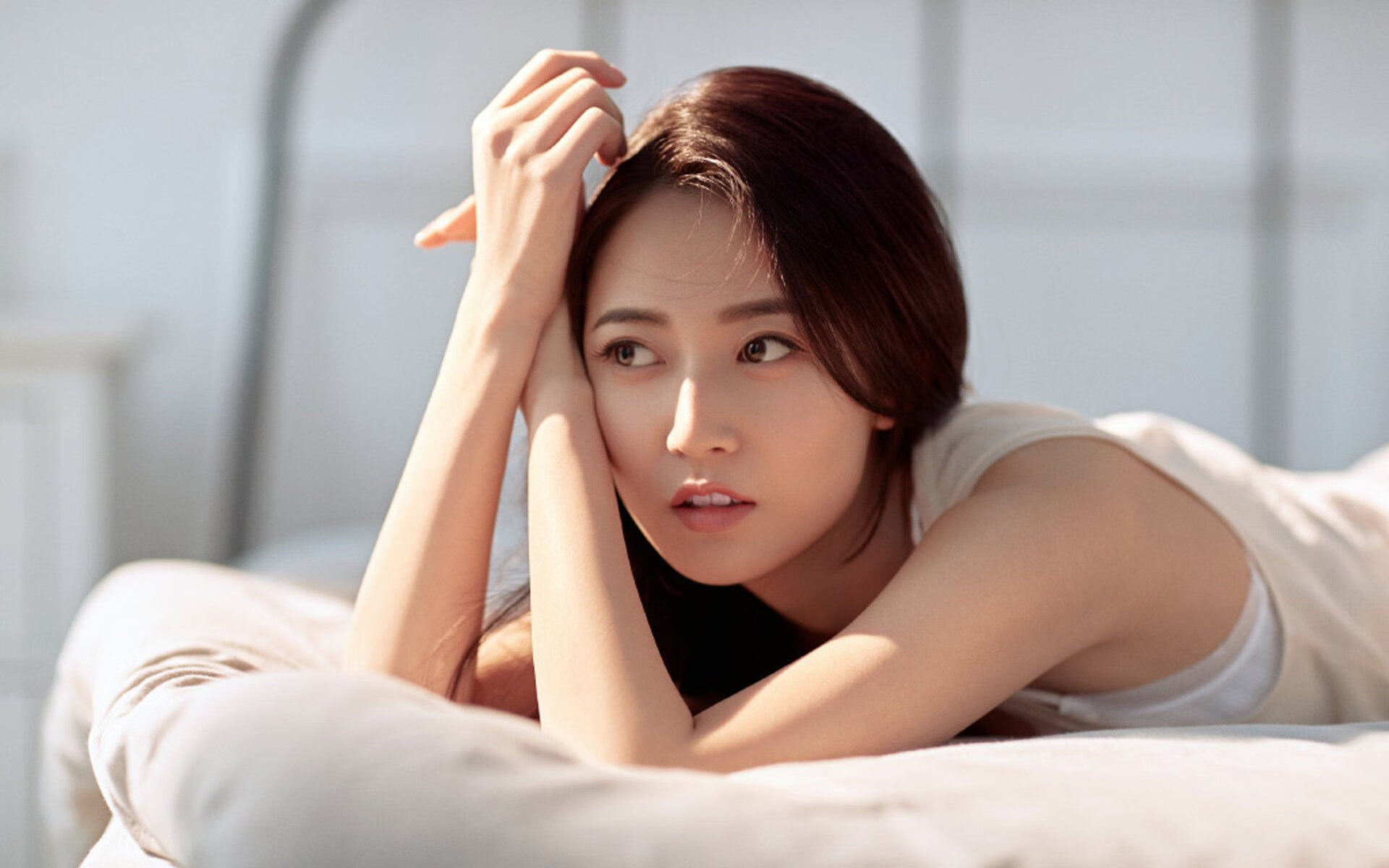 当NBA季后赛焦点战遇上阿尔及利亚血拼那不勒斯，两个世界，同一种竞技之火