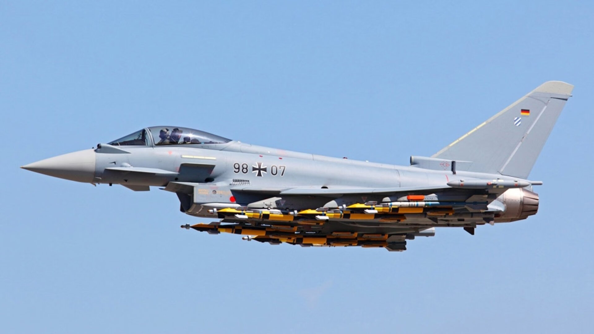 爱游戏官方-舞台与枷锁，当巴萨在皇家社会面前褪下光环，凯恩在聚光灯下起舞