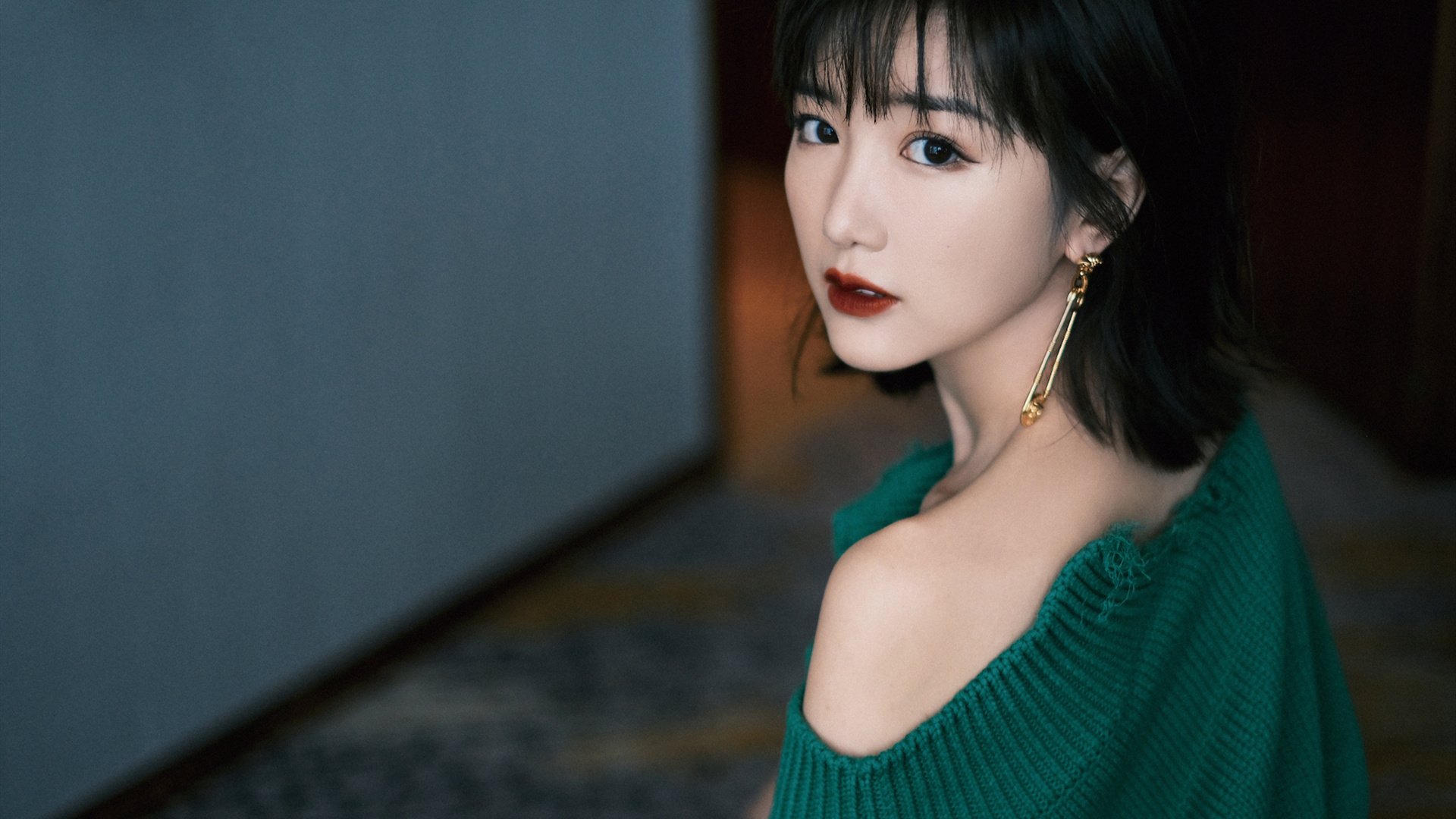 聚光灯下的暂停